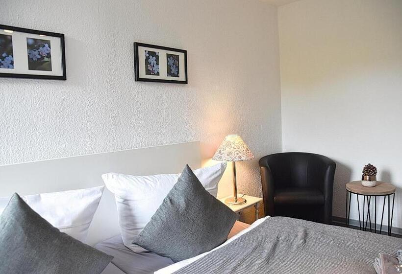 غرفة قياسية ثلاثية, Rosenhof Braunlage