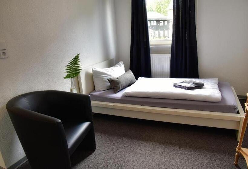 غرفة قياسية ثلاثية, Rosenhof Braunlage