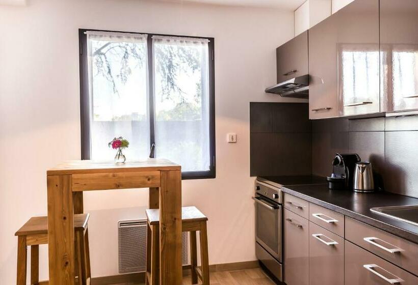 スタンダードスタジオ, Resid Spa Loire & Sevre