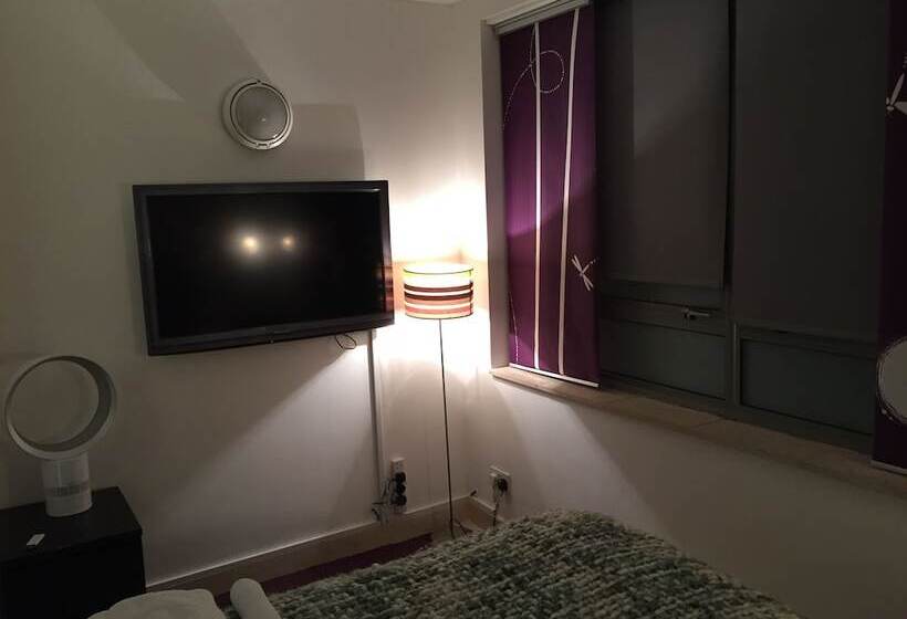 Quarto standard, The Luxury Inn