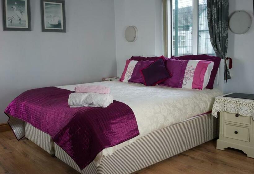 Номер Стандарт Трехместный, The Mourne Lodge Cnocnafeola