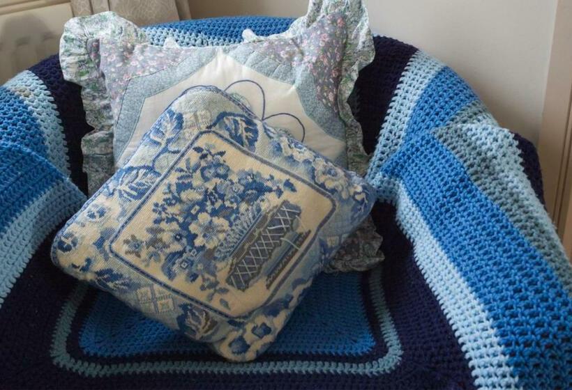 Четырехместный Номер Стандарт, The Mourne Lodge Cnocnafeola