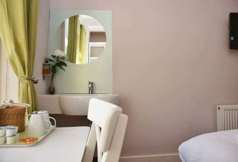 חדר סטנדרט, The Oriental  Guest House