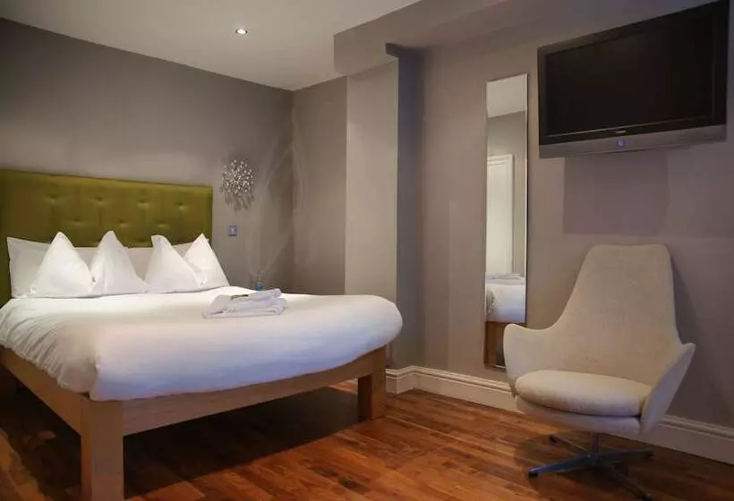 Superior Suite