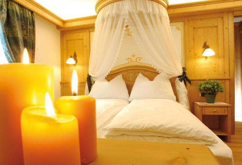 جناح, Alphotel Taller