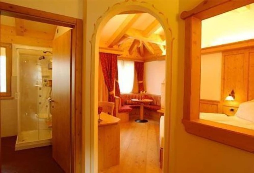 جناح, Alphotel Taller