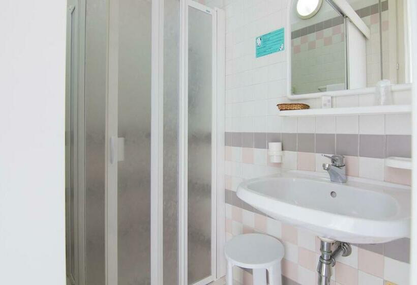 חדר סטנדרט יחיד, B&b Hotel Souvenir