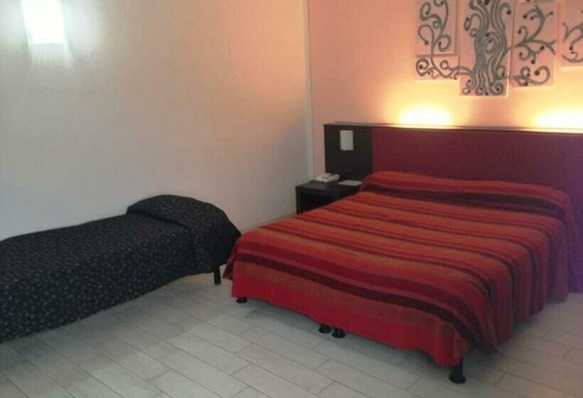 חדר סטנדרט לשלושה, Ecohotel Ristorante Milano