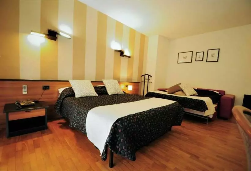 スタンダード４人部屋, Ecohotel Ristorante Milano