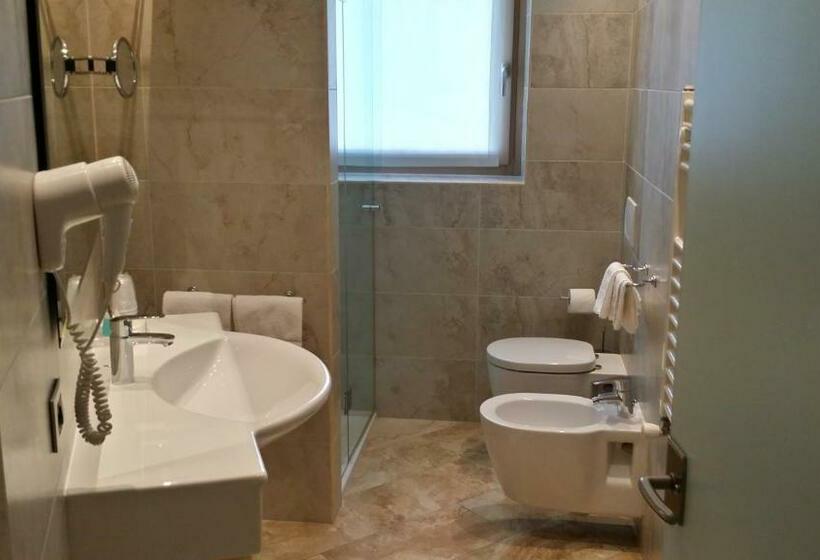 غرفة سوبيريور, Alba