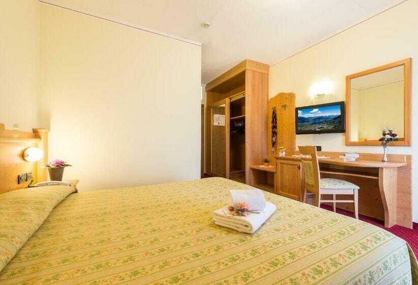 Pokój Standard Widok Jezioro, Ariston