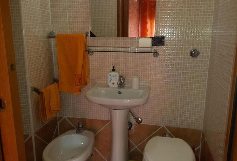 标准间带阳台, B&b Alghero Republic