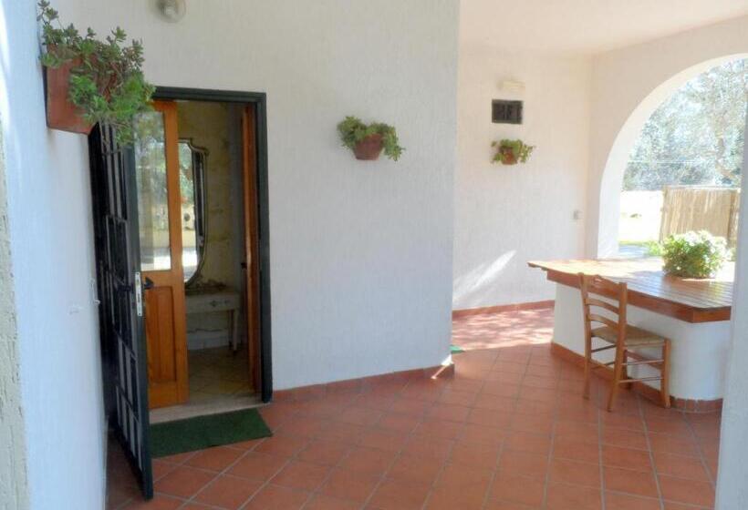 غرفة كلاسيكية ثلاثية, B&b Santa Venardia