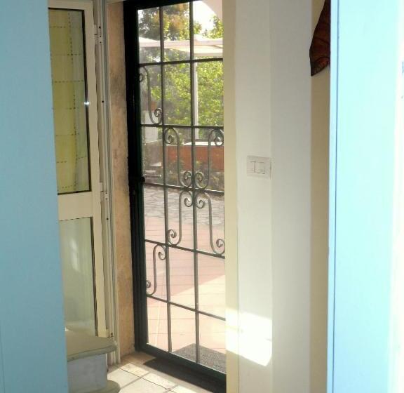 غرفة كلاسيكية ثلاثية, B&b Santa Venardia