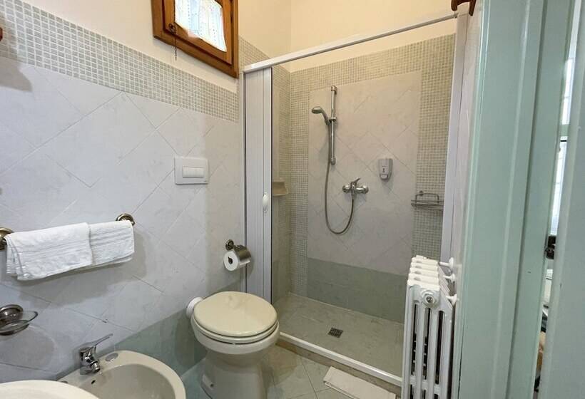 Трехместный Номер Классика, B&b Santa Venardia