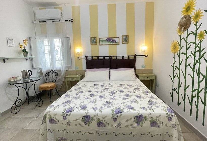 غرفة كلاسيكية ثلاثية, B&b Santa Venardia