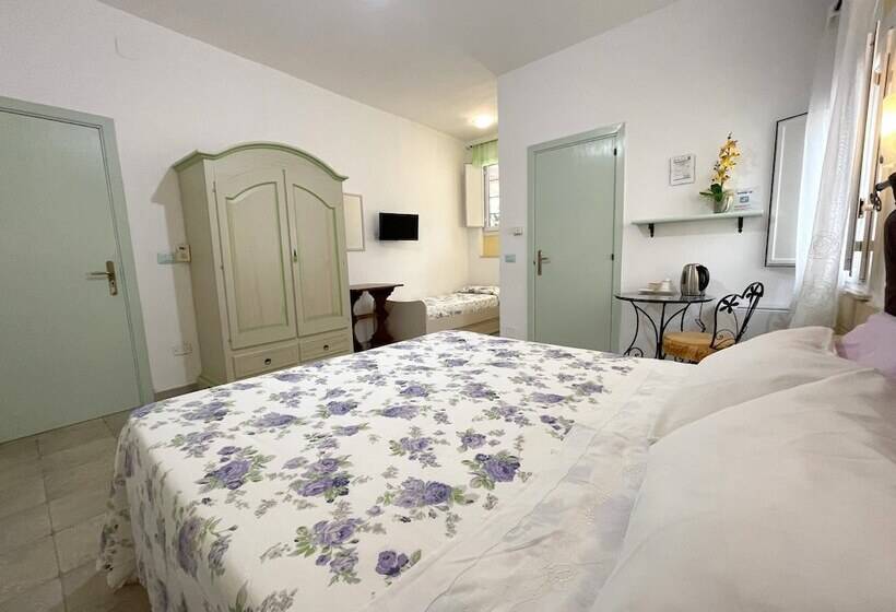 Трехместный Номер Классика, B&b Santa Venardia