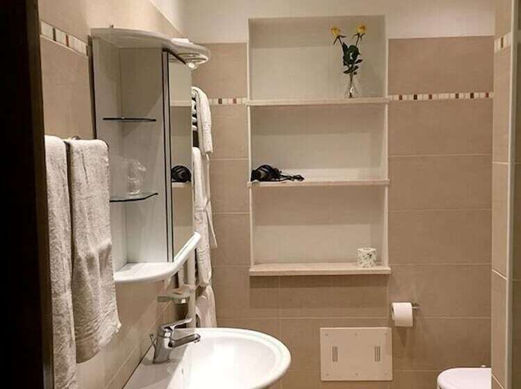 スタンダード4人部屋, Ca Vecia