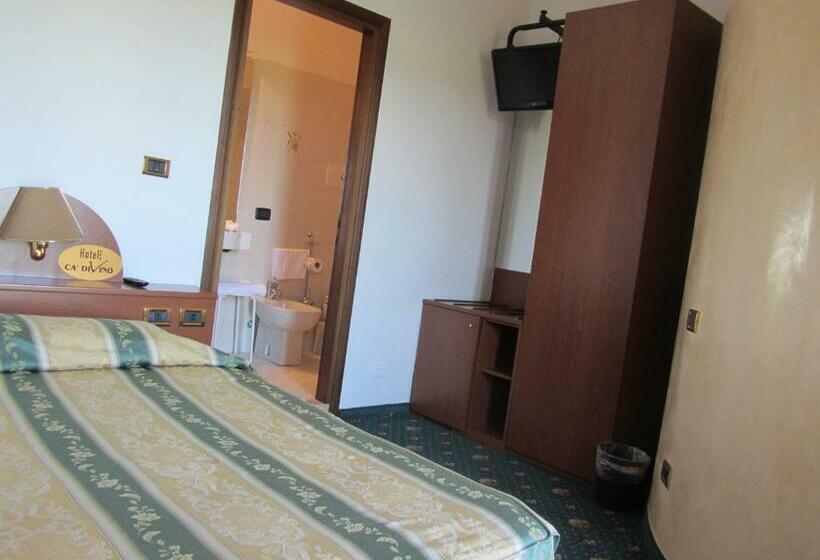 غرفة قياسية فردية, Green Castellani