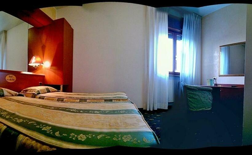 غرفة قياسية, Green Castellani