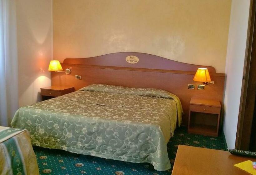 غرفة قياسية, Green Castellani