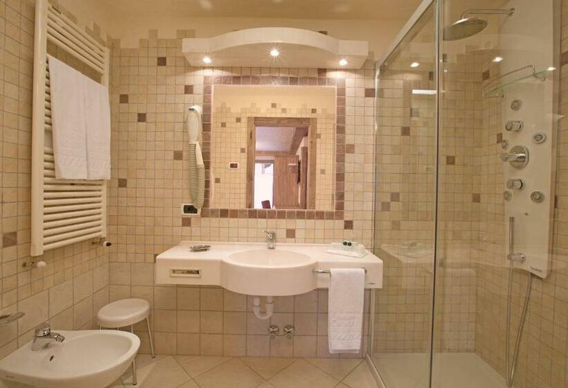 سوییت جونیور, Crosal