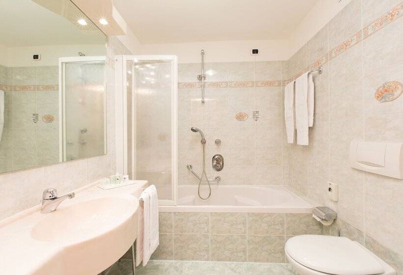 اتاق راحتی, Crosal