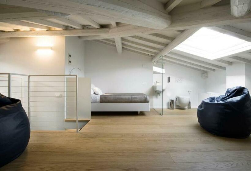 דירת חדר סופריור, Dame Di Toscana