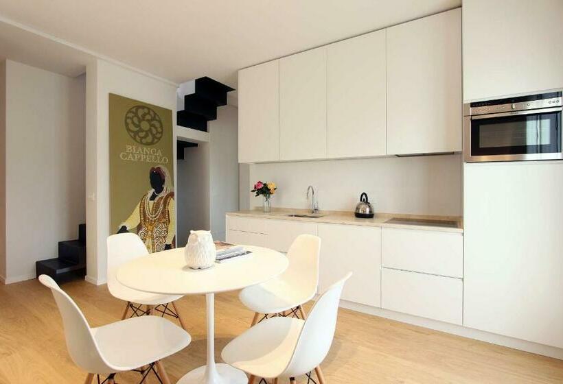 דירת חדר סופריור, Dame Di Toscana