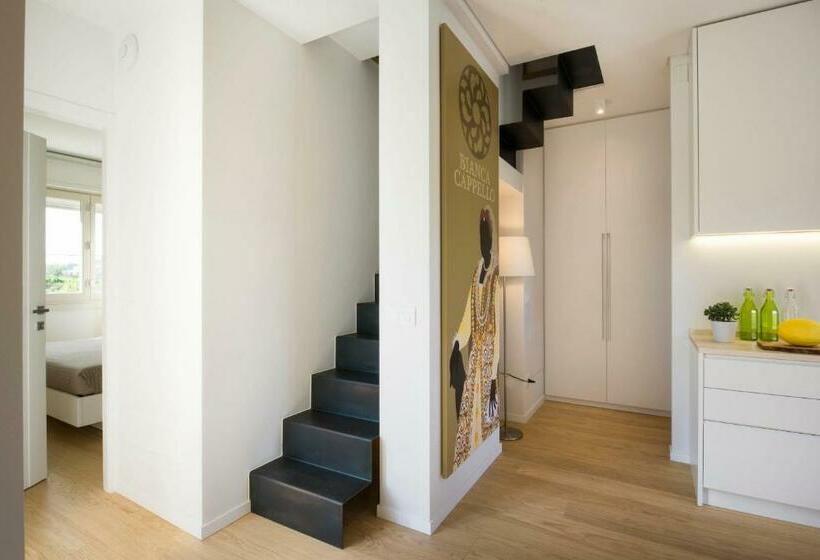 דירת חדר סופריור, Dame Di Toscana