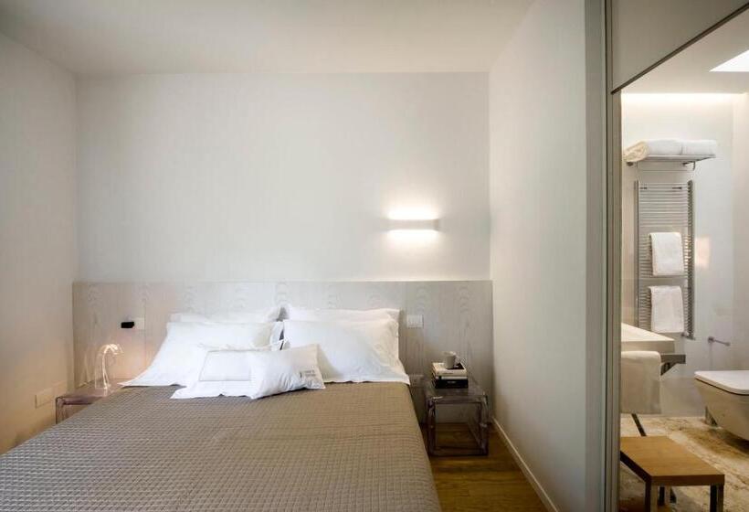 דירת חדר סופריור, Dame Di Toscana