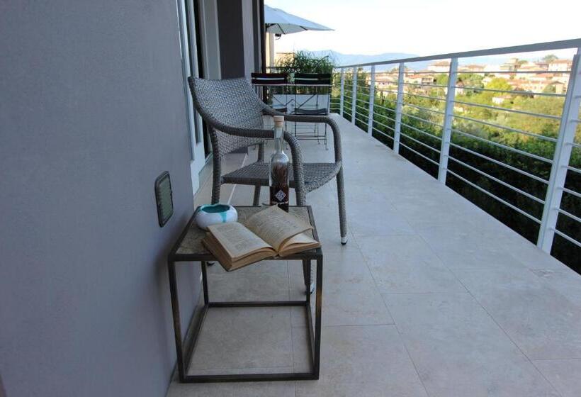 דירת חדר סופריור, Dame Di Toscana