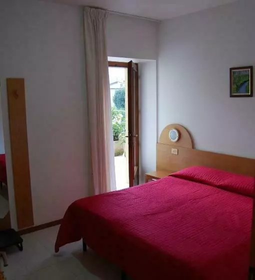 スタンダード4人部屋, E Ristorante Cassone