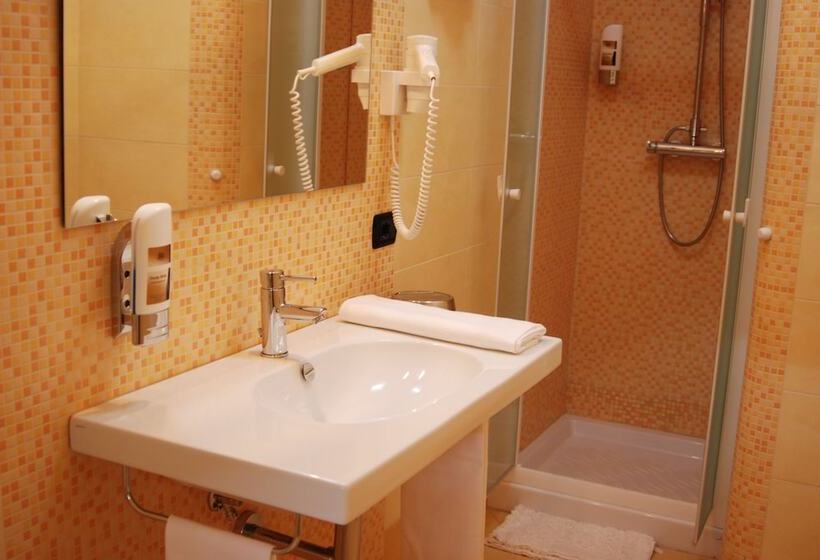Номер Стандарт Трехместный, Ecohotel Ristorante Milano
