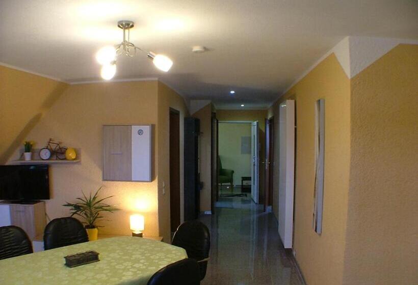 Апартаменты 2 Спальни, Garni Pension Zur Lutherstadt