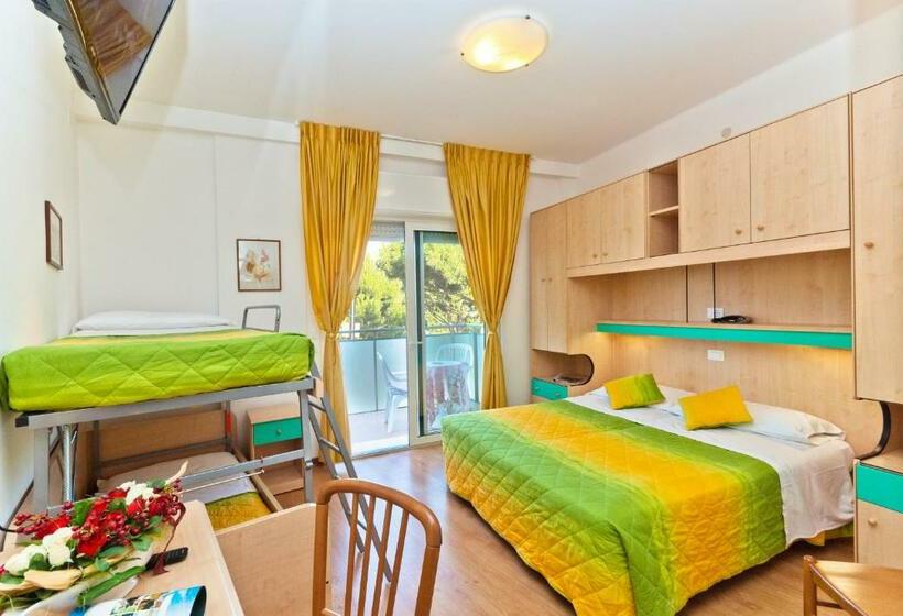 חדר משפחתי, Gimm