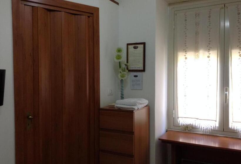 Номер Стандарт Трехместный, Il Mandorlo