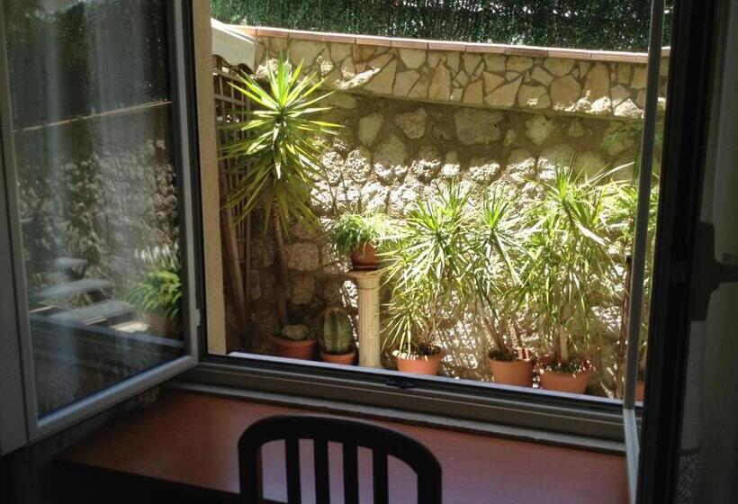 Номер Стандарт Трехместный, Il Mandorlo