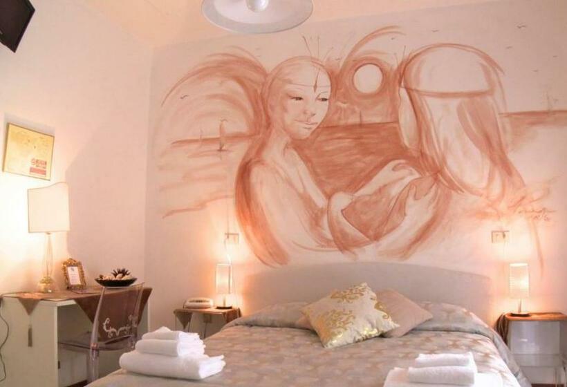 Standard Szoba Erkéllyel, Julia