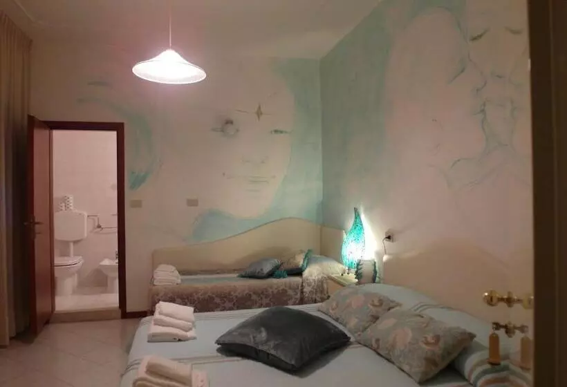 Habitació Triple Estàndard amb Balcó, Julia