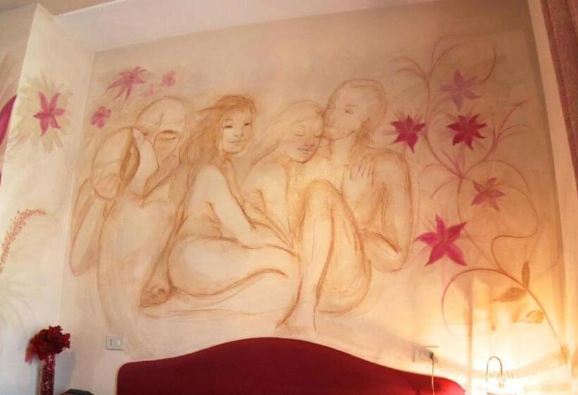 Superior Szoba Erkéllyel, Julia