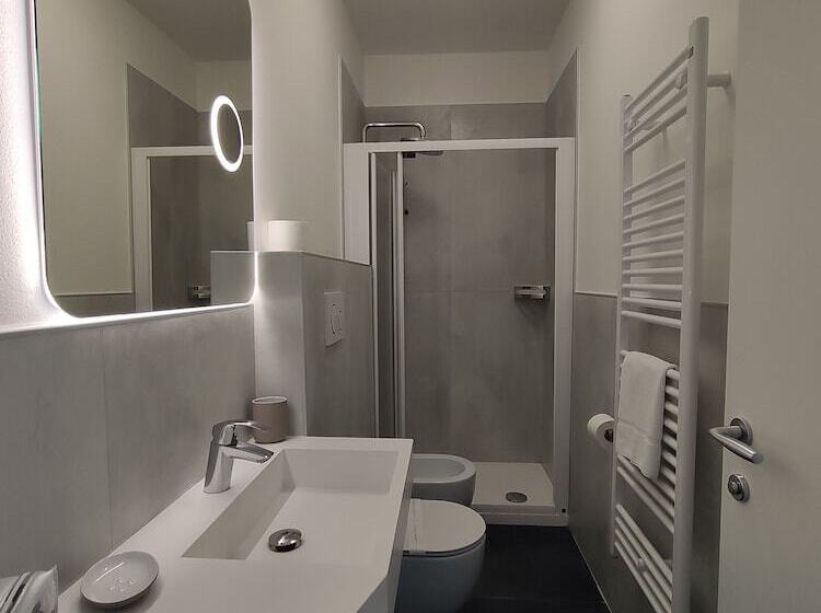 스탠다드 트리플 룸, La Fontana