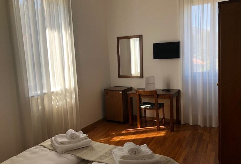 스탠다드 룸 호수 전망, La Fontana