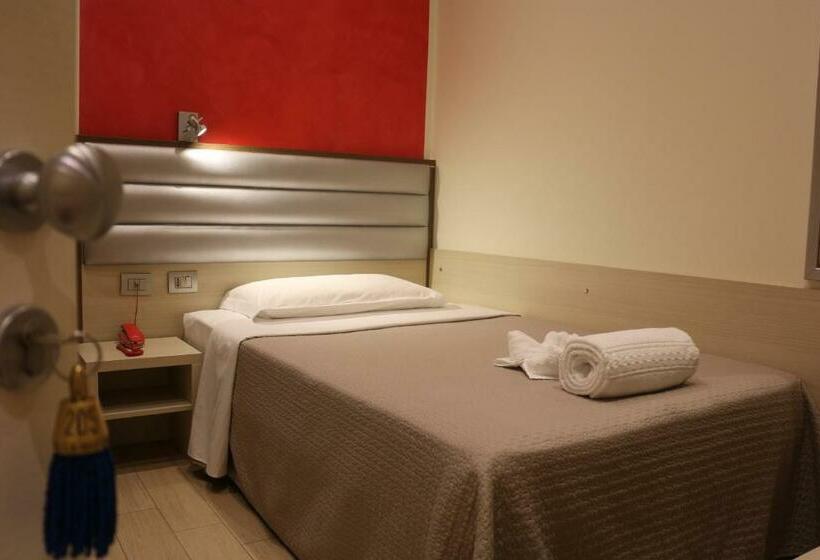 标准单人间, La Madonnina