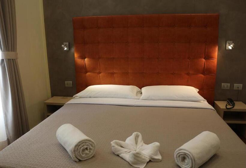 标准间, La Madonnina