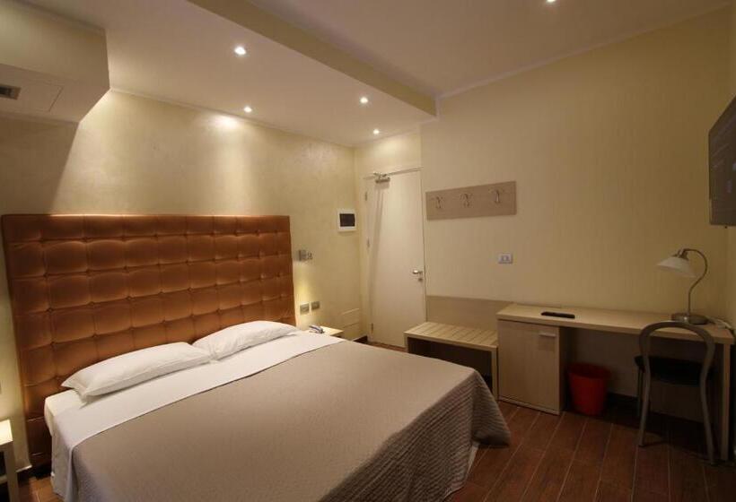 标准间, La Madonnina