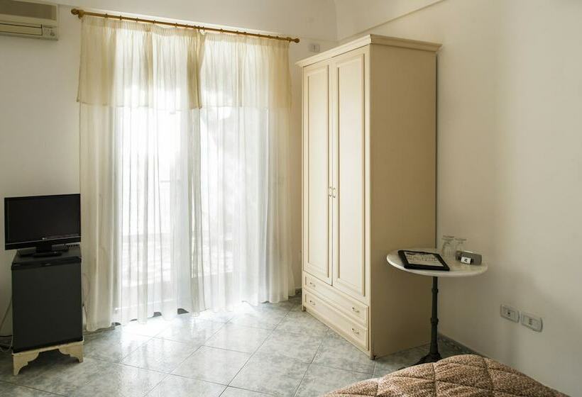 标准三人间, La Maliosa D  Arienzo