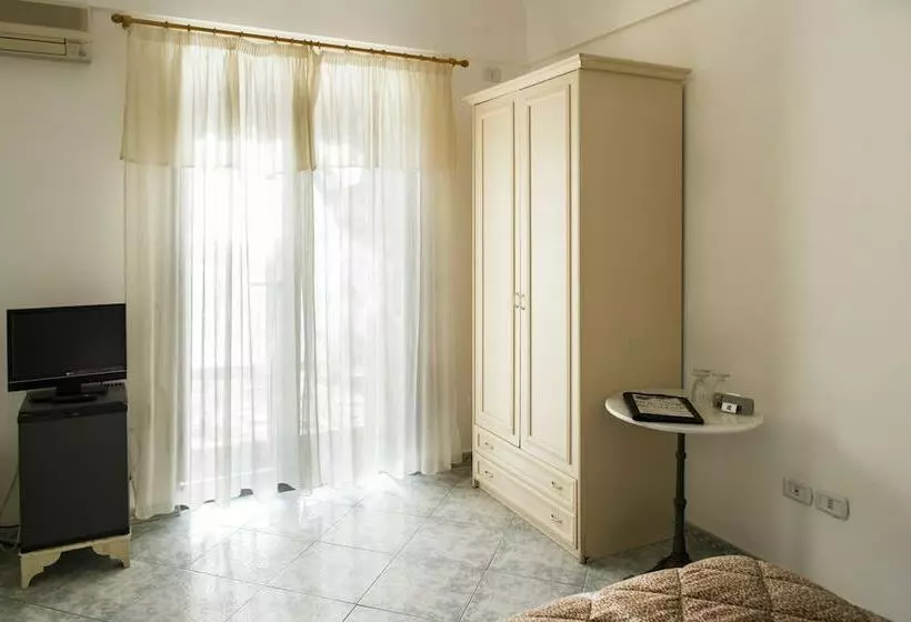 Standard Kolmen Hengen Huone, La Maliosa D  Arienzo