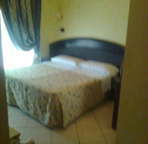 Camera Standard, L'approdo