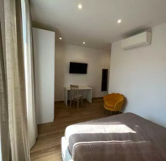 اتاق استاندارد, Levante Central Rooms